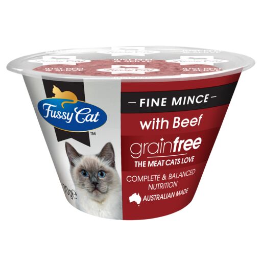 Fussy Cat Grain Free Fine Mince with Beef Chilled Cat Food 70g